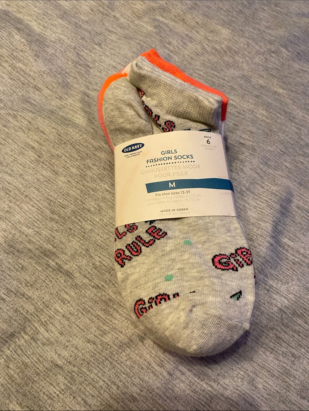 NWT Old Navy Girls Fashion Socks 6 Pack Fits Shoe Sizes 13-3Y